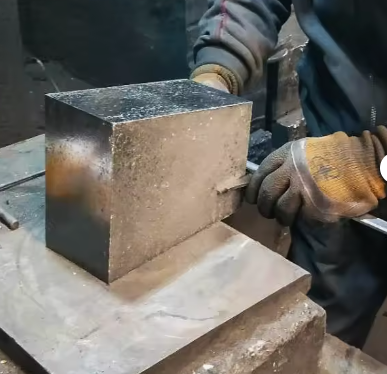 Κίνα Factory Price Magnesite Carbon Brick Υψηλής ποιότητας σιδηρολιωτικός φούρνος
