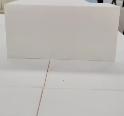 Πυρίμαχα κεραμικά από κοίλη σφαίρα αλουμίνας ανθεκτικά σε υψηλές θερμοκρασίες για κλιβάνους τήξης γυαλιού και κλιβάνους θερμικής επεξεργασίας